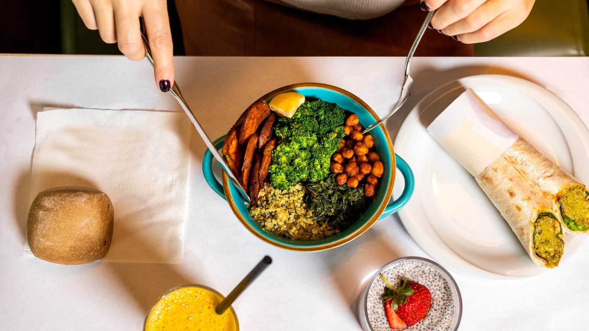 bowl-with-broccoli-quinoa-chickpeas-and-sweet-potato