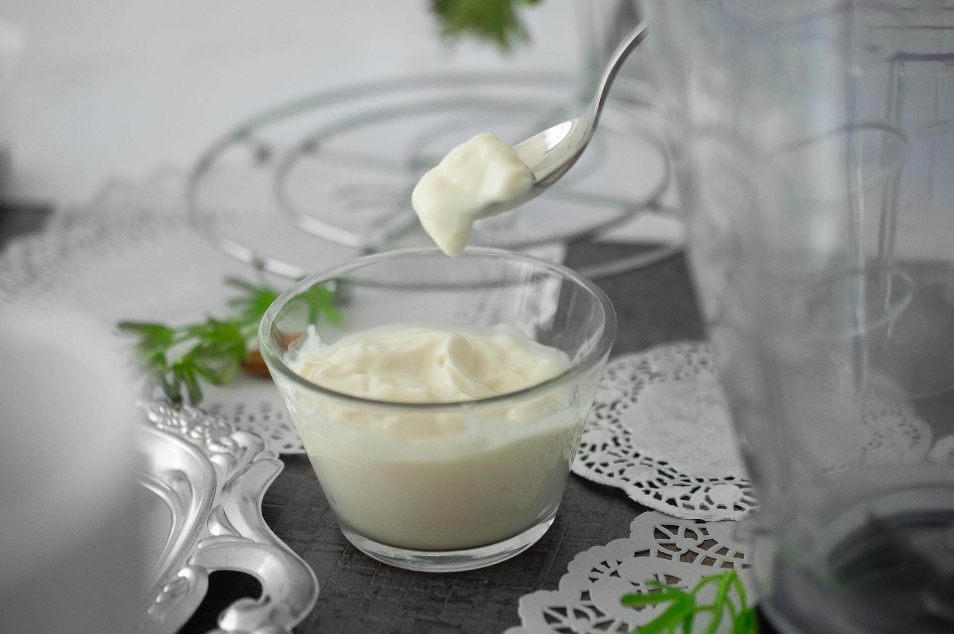 glass-mini-bowl-of-mayonnaise