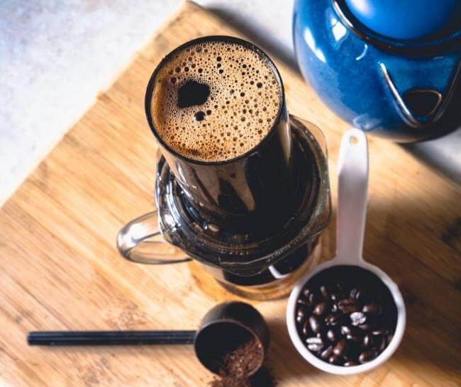 coffee brewing via pour-over technique