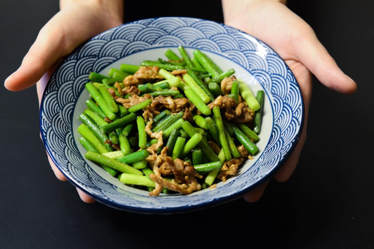 bowl-of-chicken-and-asparagus